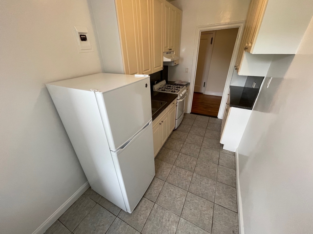 Apartment Highland Avenue Queens, NY 11432, MLS-RD5517-5