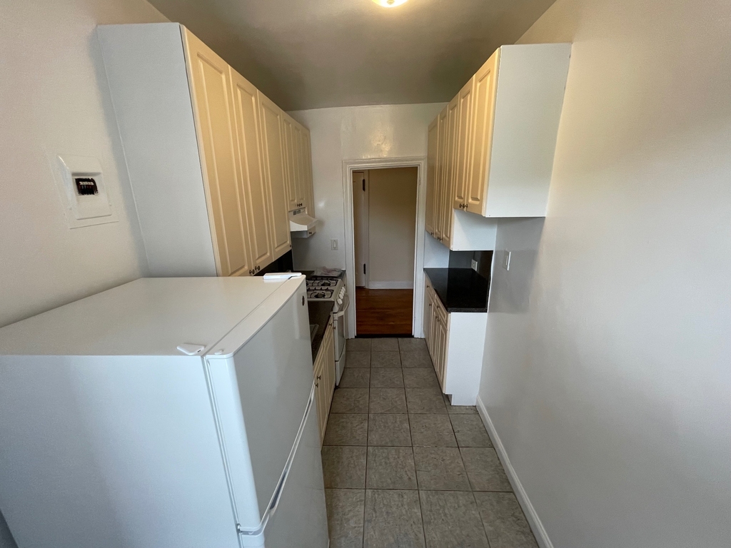 Apartment Highland Avenue Queens, NY 11432, MLS-RD5517-6