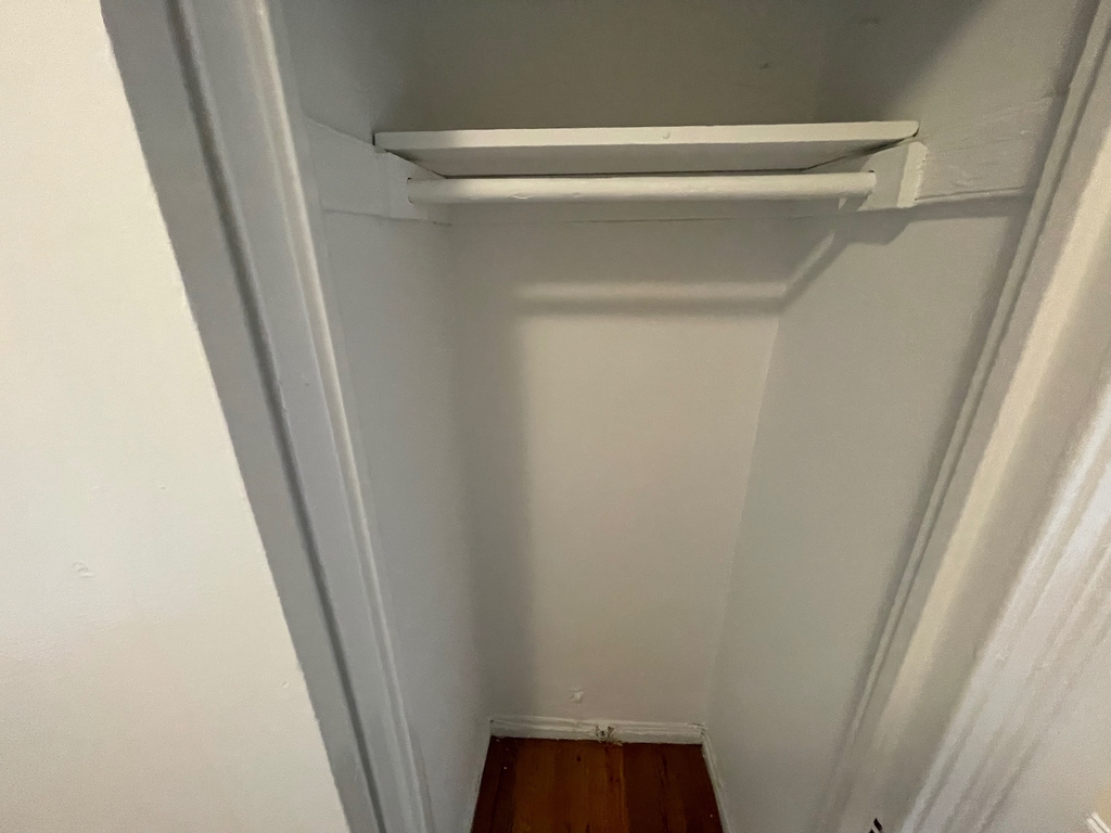 Apartment Highland Avenue Queens, NY 11432, MLS-RD5517-8