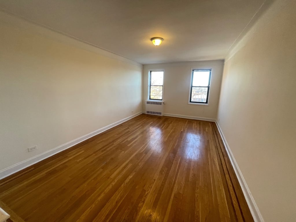 Apartment 167th Street  Queens, NY 11358, MLS-RD5518-11