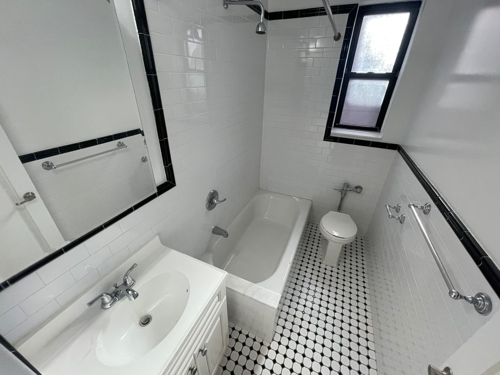 Apartment 167th Street  Queens, NY 11358, MLS-RD5518-16