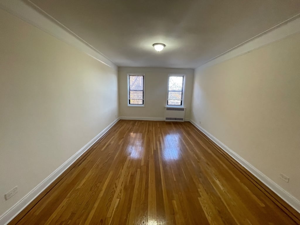 Apartment 167th Street Queens, NY 11358, MLS-RD5519-10