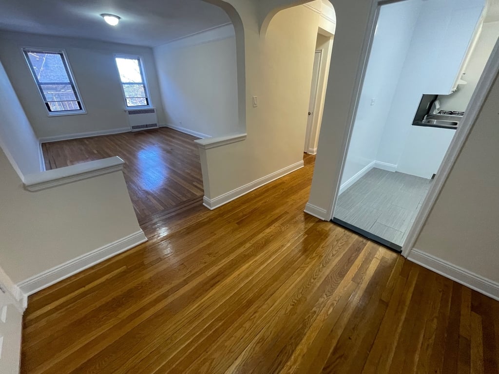 Apartment 167th Street Queens, NY 11358, MLS-RD5519-12