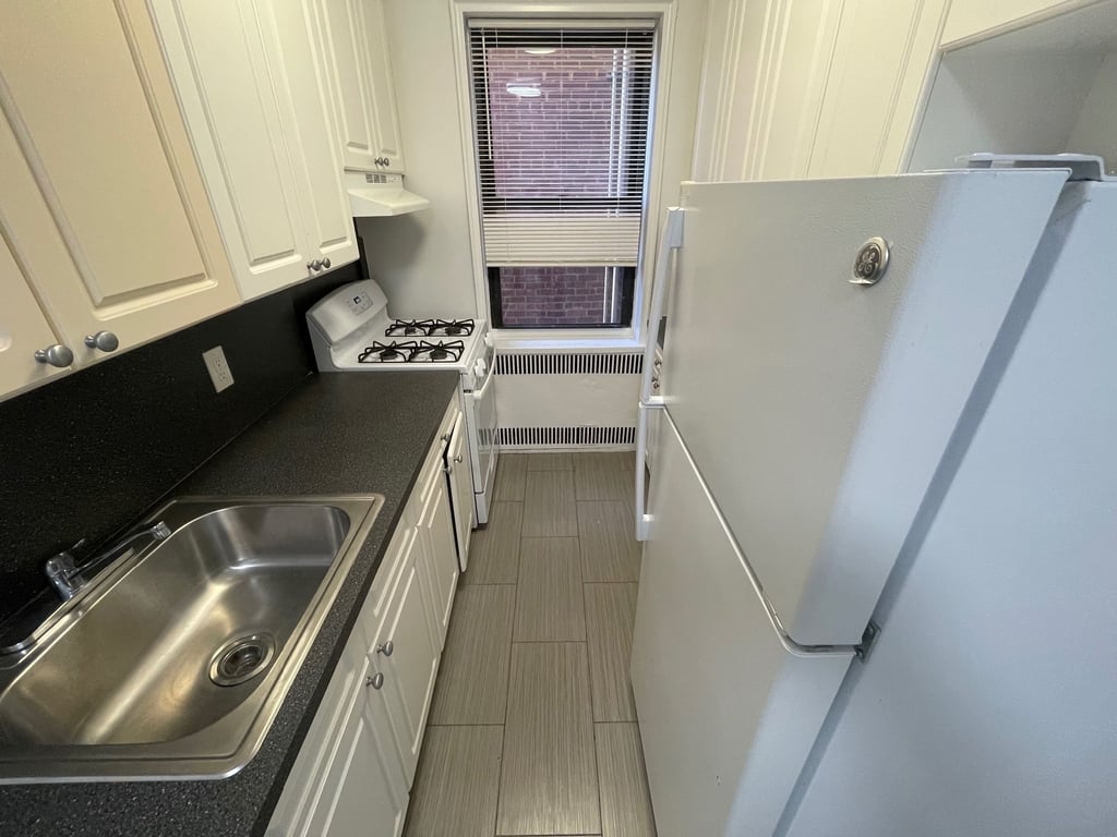 Apartment 167th Street Queens, NY 11358, MLS-RD5519-17