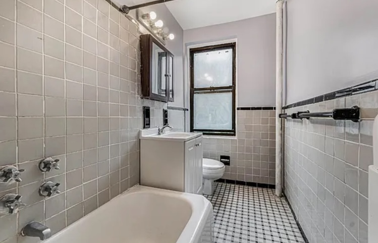  Yellowstone Blvd  Queens, NY 11375, MLS-RD5521-17