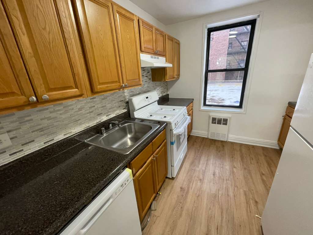 Apartment 67th Avenue  Queens, NY 11375, MLS-RD5522-3