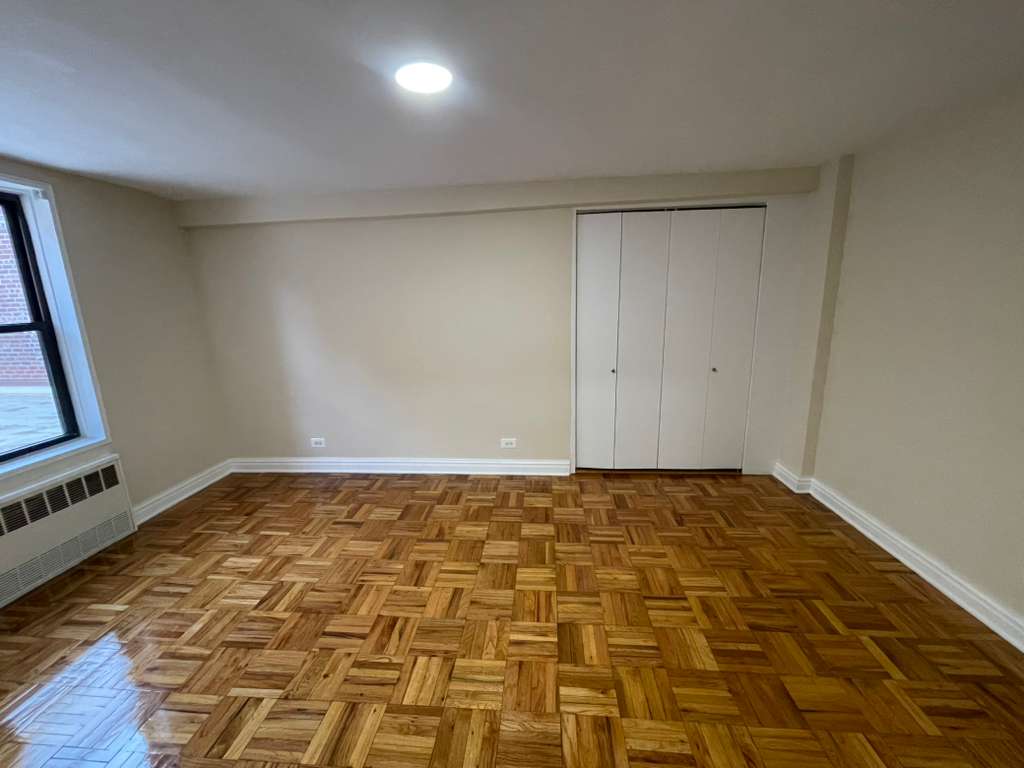 Apartment 67th Avenue  Queens, NY 11375, MLS-RD5522-16