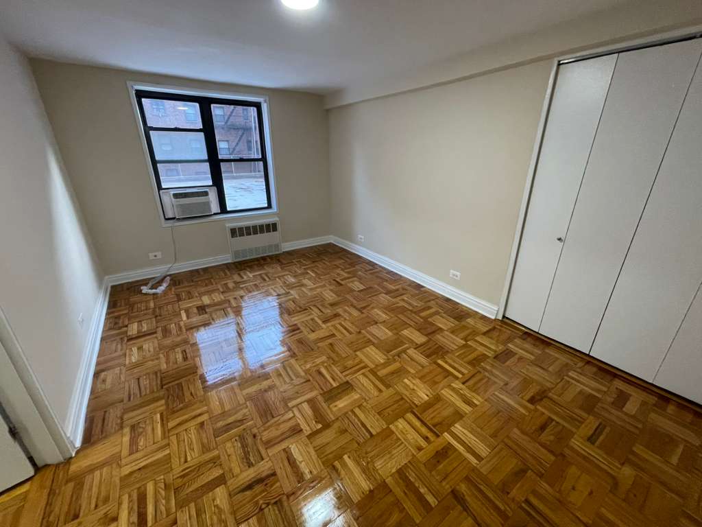 Apartment 67th Avenue  Queens, NY 11375, MLS-RD5522-17