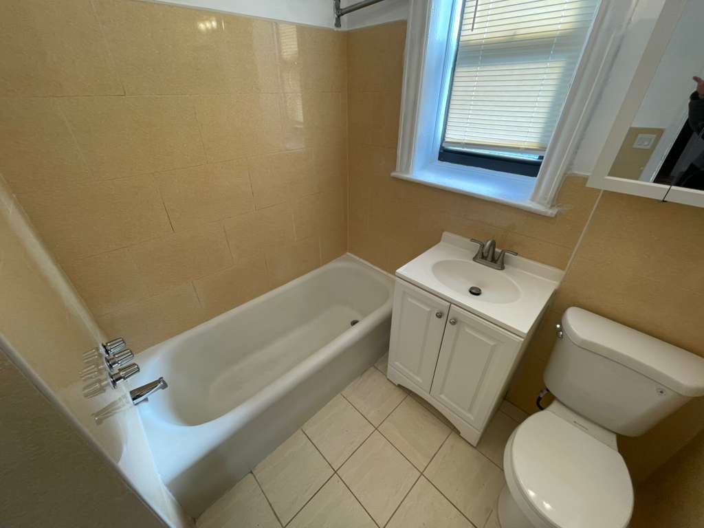 Apartment Sanford Avenue Queens, NY 11358, MLS-RD5523-15