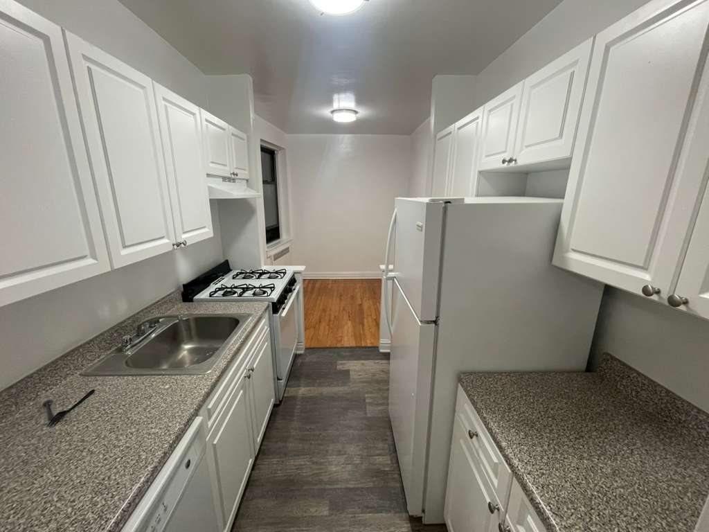 Apartment Booth Street  Queens, NY 111374, MLS-RD5526-2