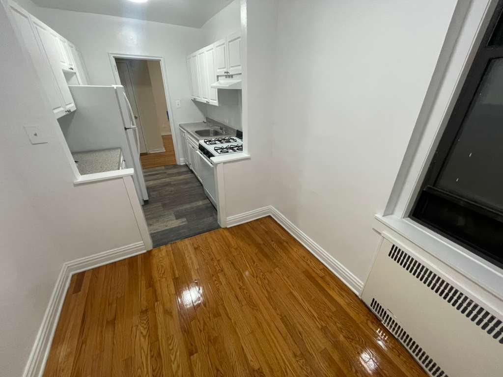 Apartment Booth Street  Queens, NY 111374, MLS-RD5526-7