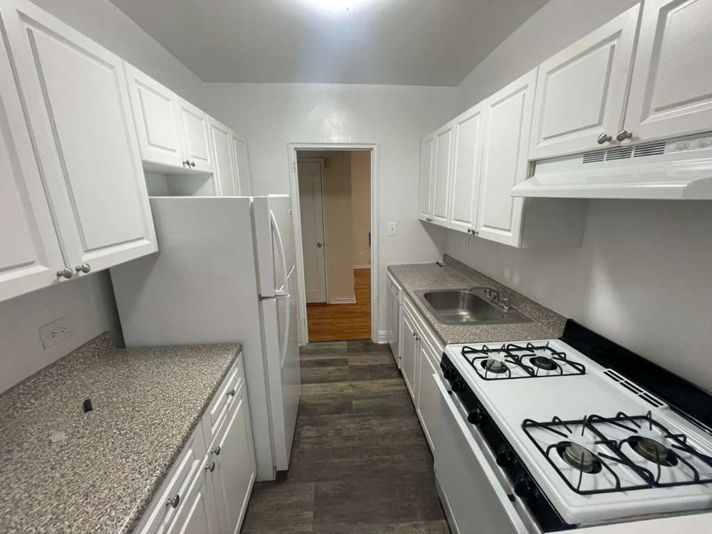 Apartment Booth Street  Queens, NY 111374, MLS-RD5526-8