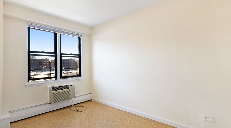 Apartment 57th Avenue  Queens, NY 11368, MLS-RD5532-8