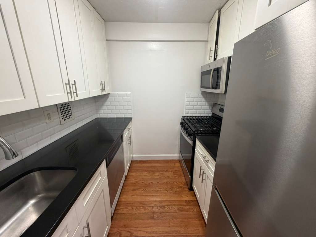 Apartment 118th Street  Queens, NY 11415, MLS-RD5541-2