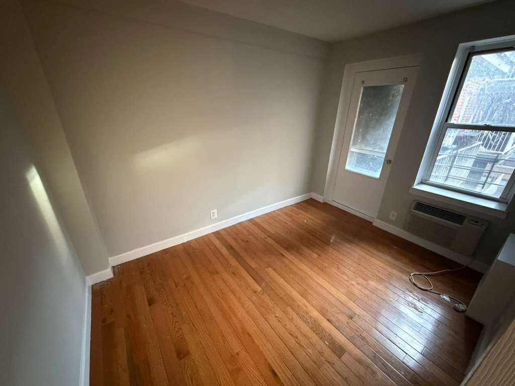 Apartment 118th Street  Queens, NY 11415, MLS-RD5541-16