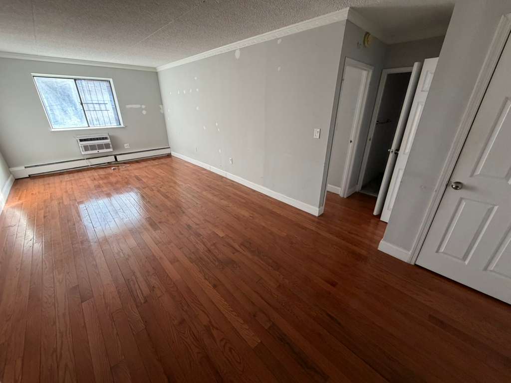 Apartment 98th Place  Queens, NY 11374, MLS-RD5542-6