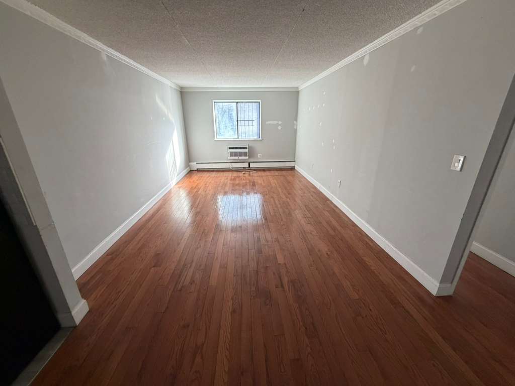 Apartment 98th Place  Queens, NY 11374, MLS-RD5542-7