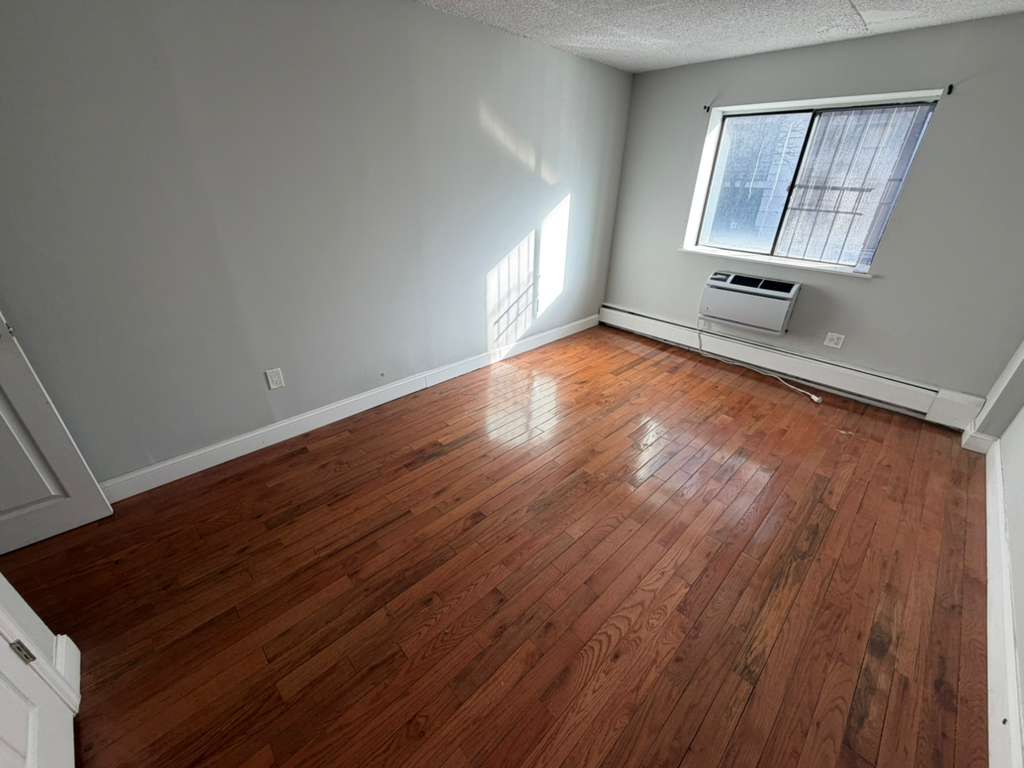 Apartment 98th Place  Queens, NY 11374, MLS-RD5542-18