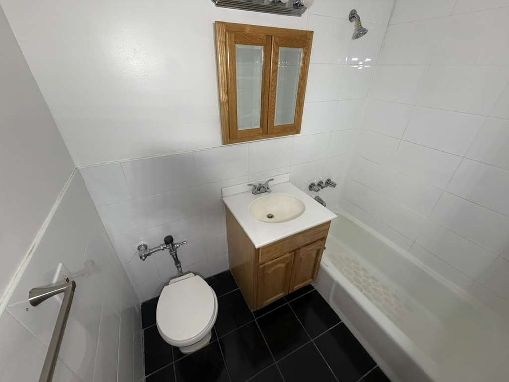 Apartment 118th Street  Queens, NY 11415, MLS-RD5547-16