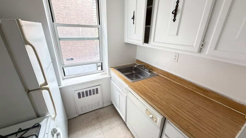 Apartment 118th Street  Queens, NY 11415, MLS-RD5547-6