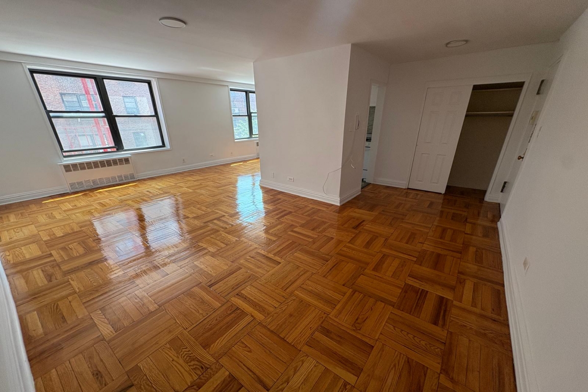 Apartment 118th Street  Queens, NY 11415, MLS-RD5547-10