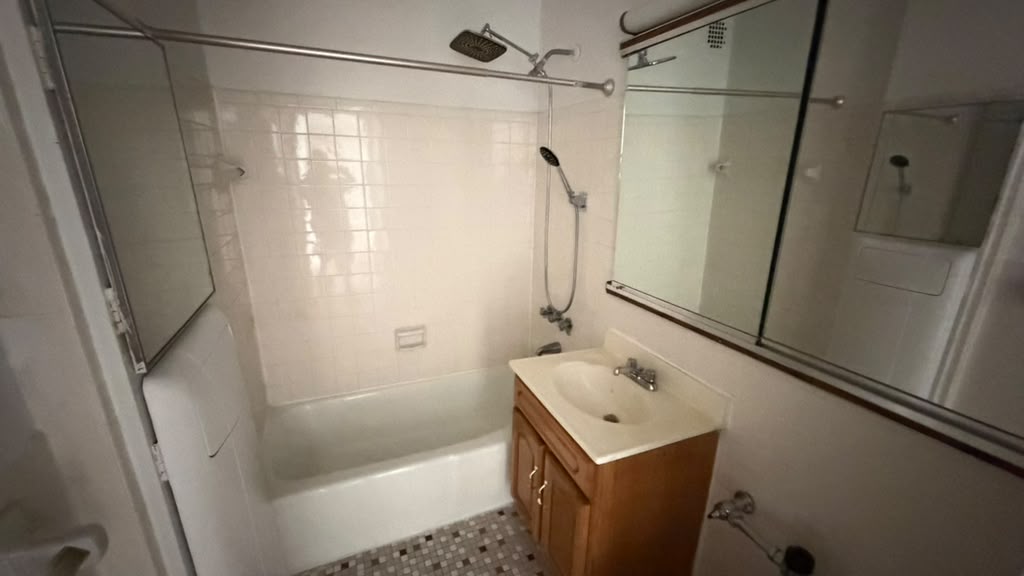 Apartment 118th Street  Queens, NY 11415, MLS-RD5547-18
