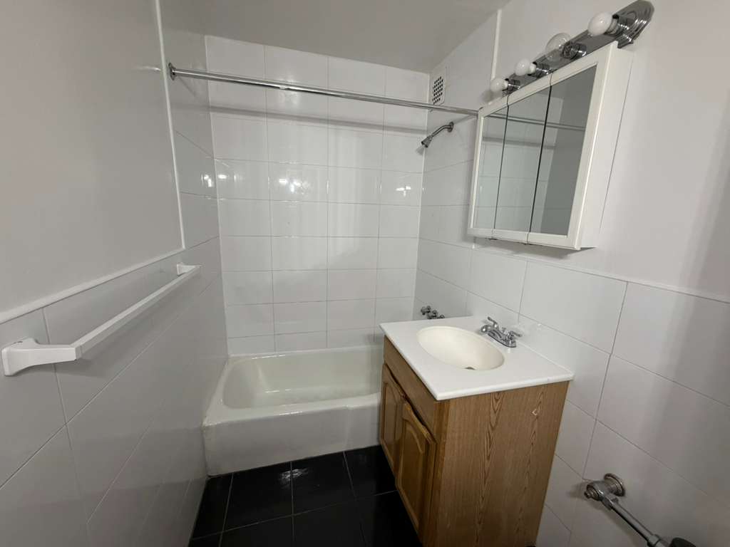 Apartment 118th Street  Queens, NY 11415, MLS-RD5549-7