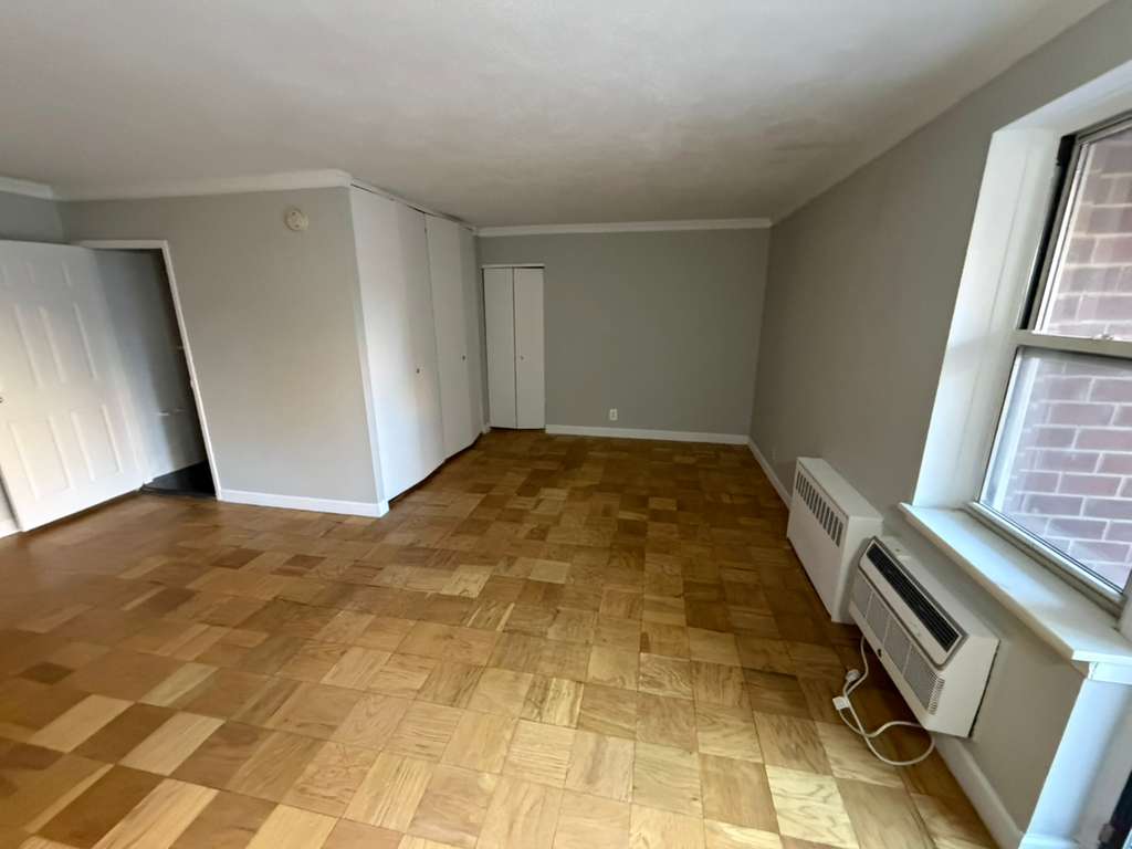 Apartment 118th Street  Queens, NY 11415, MLS-RD5549-14