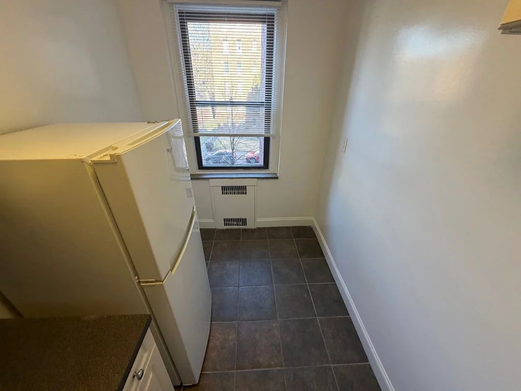 Apartment Highland Avenue Queens, NY 11432, MLS-RD5556-5