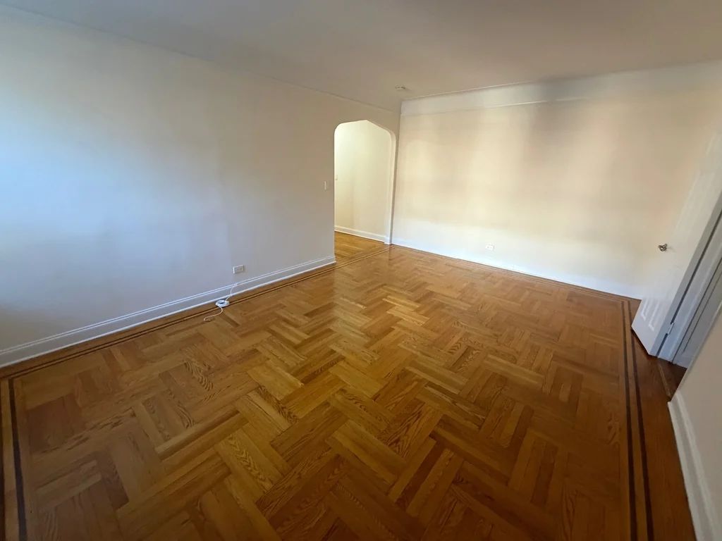 Apartment Highland Avenue Queens, NY 11432, MLS-RD5556-18