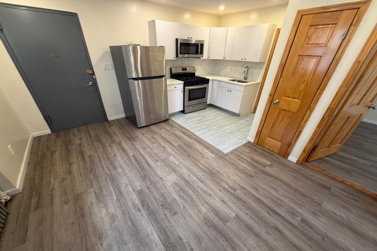  60th Street  Queens, NY 11385, MLS-RD5559-8