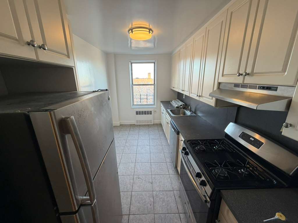 Apartment 150th Street  Queens, NY 11367, MLS-RD5561-8