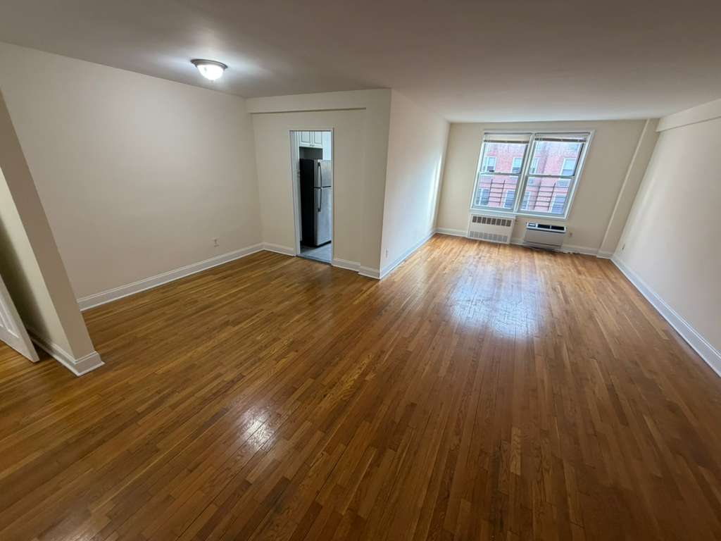 Apartment 150th Street  Queens, NY 11367, MLS-RD5564-7