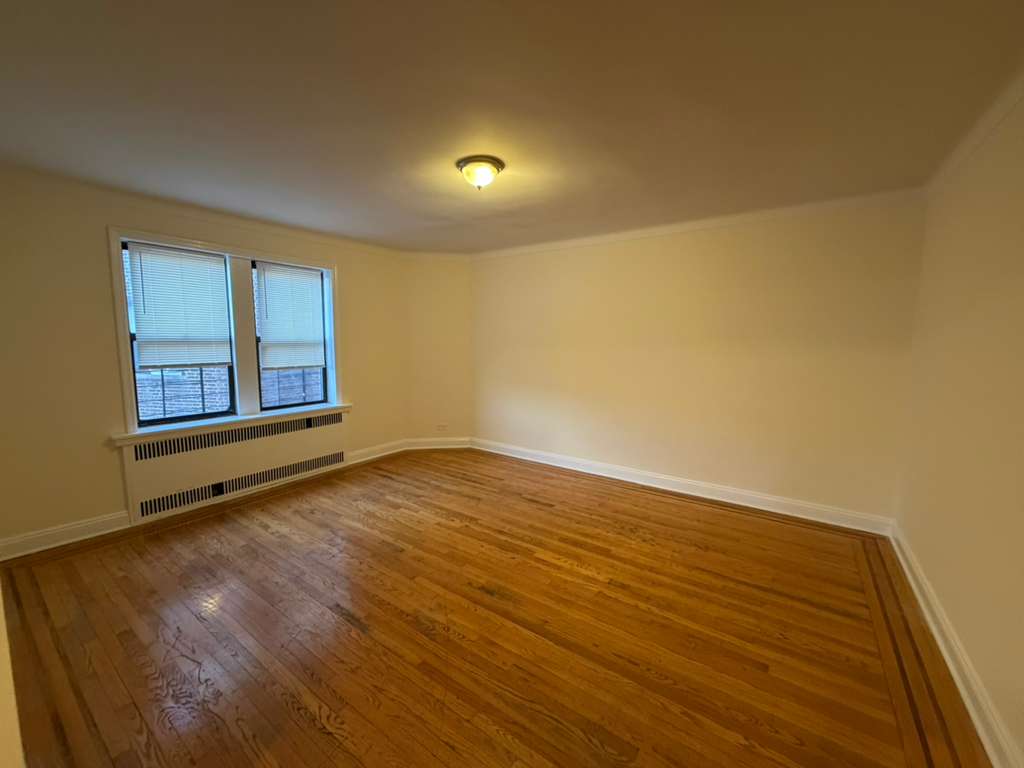 Apartment 32nd Avenue  Queens, NY 11377, MLS-RD5565-7