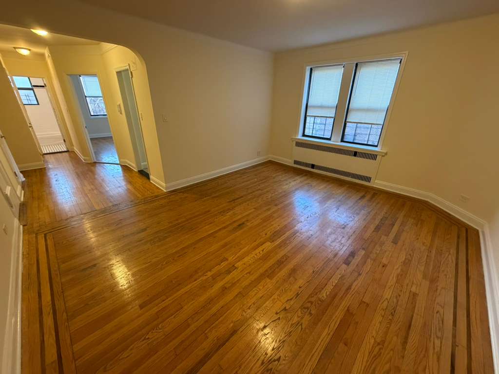 Apartment 32nd Avenue  Queens, NY 11377, MLS-RD5565-10