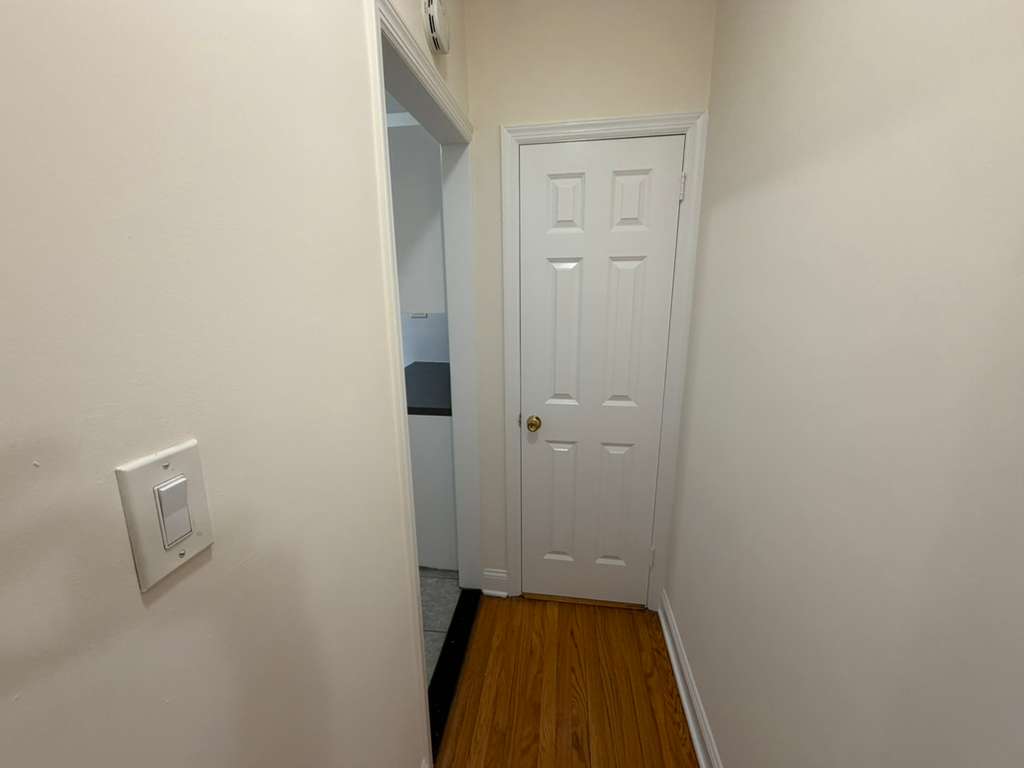 Apartment 32nd Avenue  Queens, NY 11377, MLS-RD5566-9
