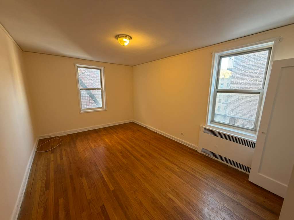 Apartment 118th Street Queens, NY 11415, MLS-RD5573-4