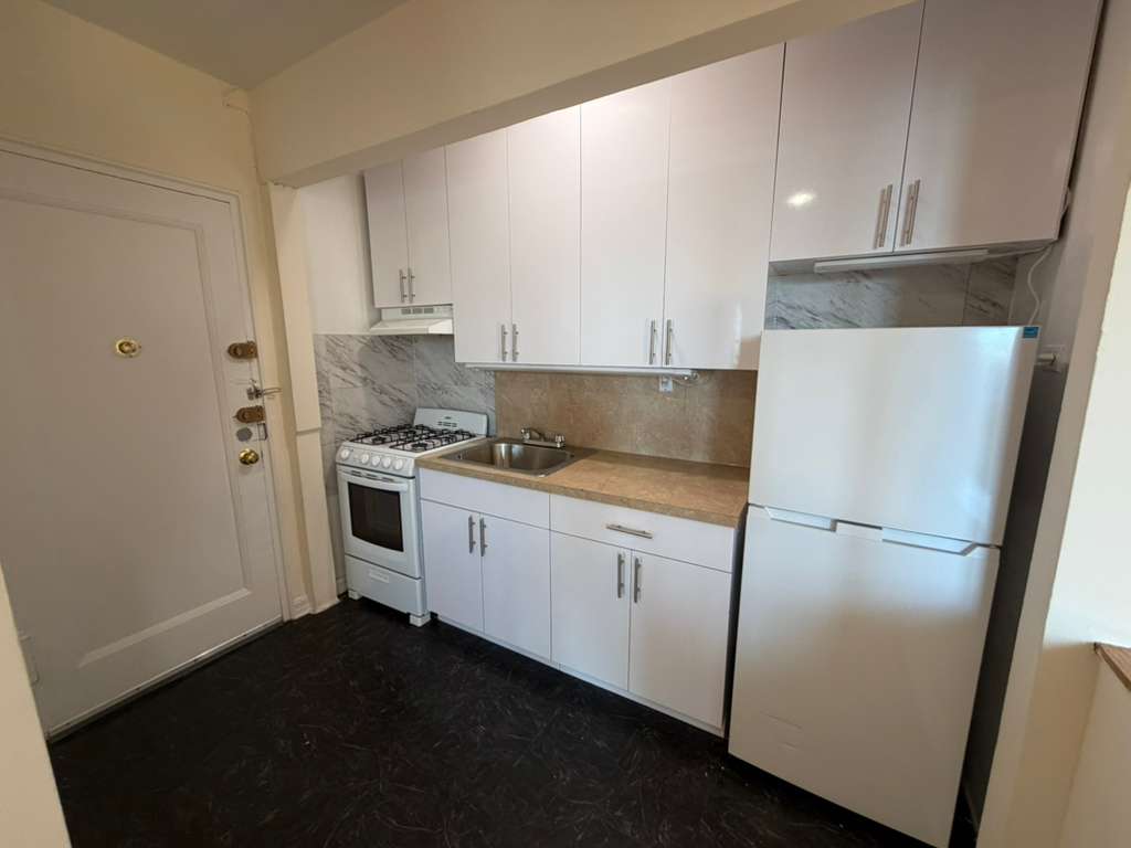 Apartment 118th Street  Queens, NY 11415, MLS-RD5574-4