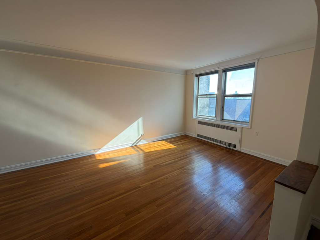 Apartment 118th Street  Queens, NY 11415, MLS-RD5574-10