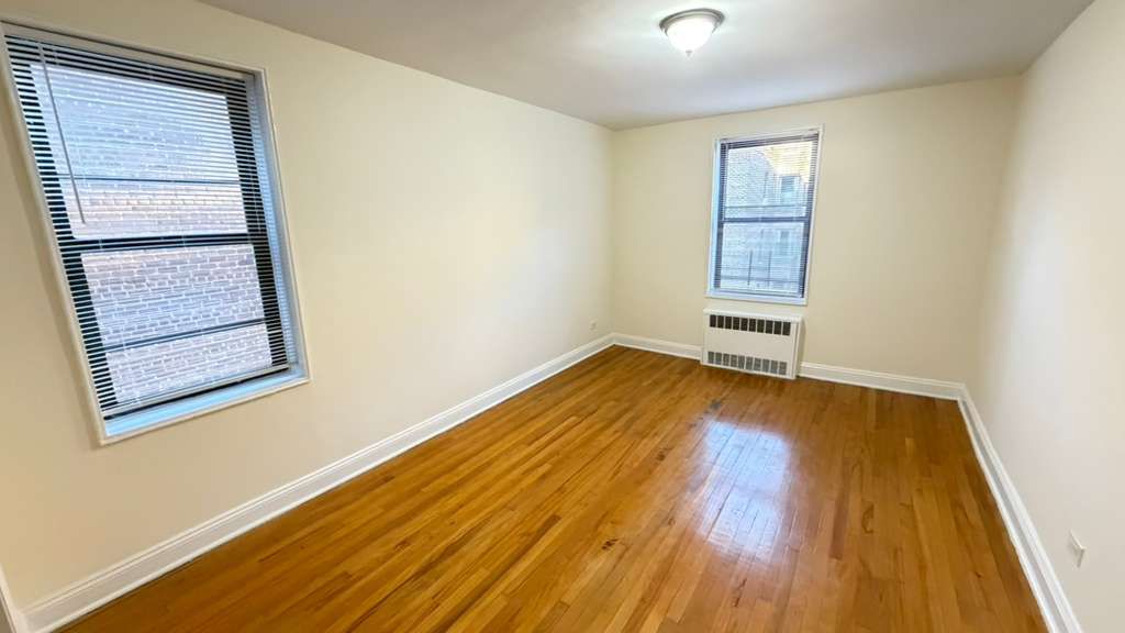 Apartment 77th Street  Queens, NY 11372, MLS-RD5598-2