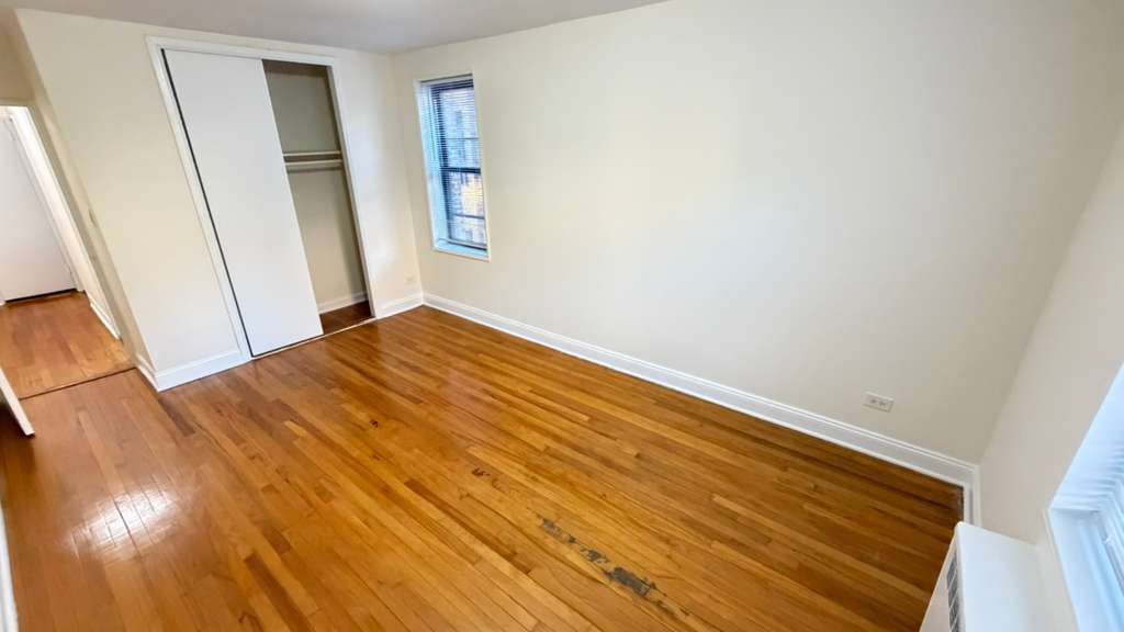 Apartment 77th Street  Queens, NY 11372, MLS-RD5598-4