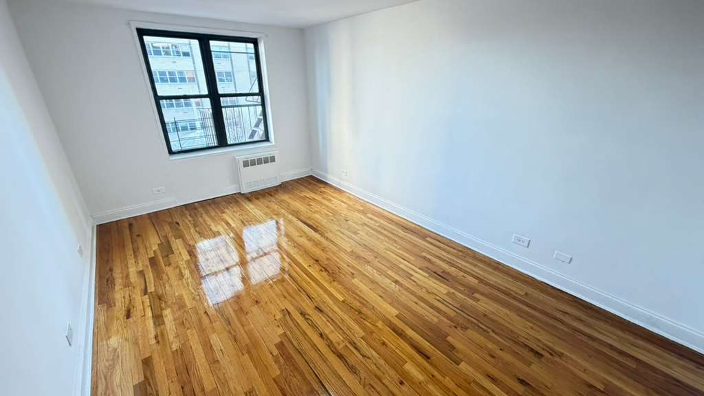 Apartment 103rd Street Queens, NY 11375, MLS-RD5606-14