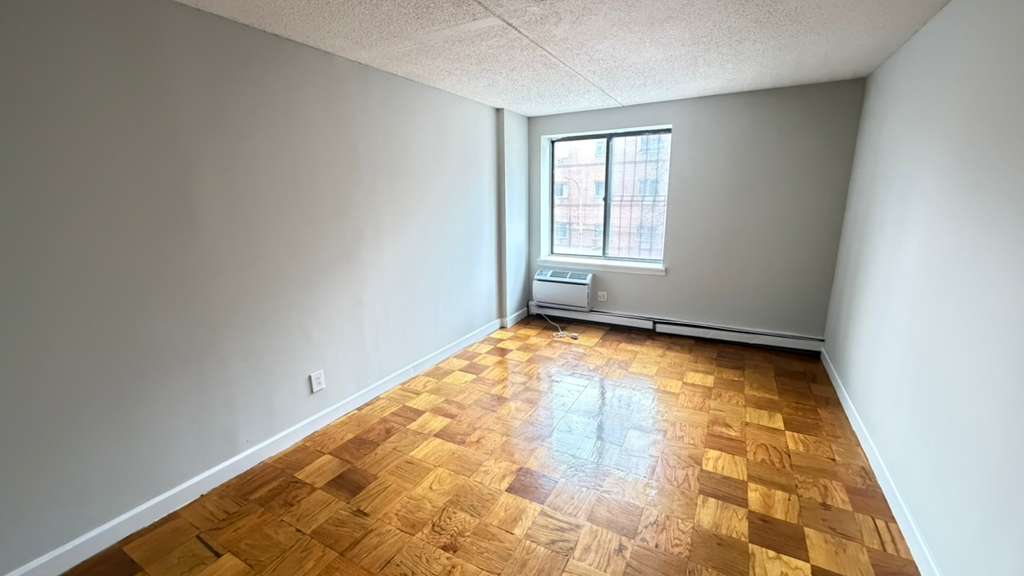 Apartment 34th Avenue Queens, NY 11354, MLS-RD5608-14