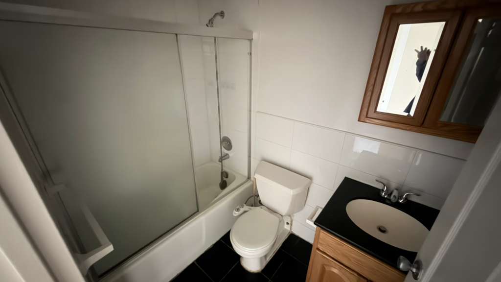 Apartment 34th Avenue Queens, NY 11354, MLS-RD5608-17