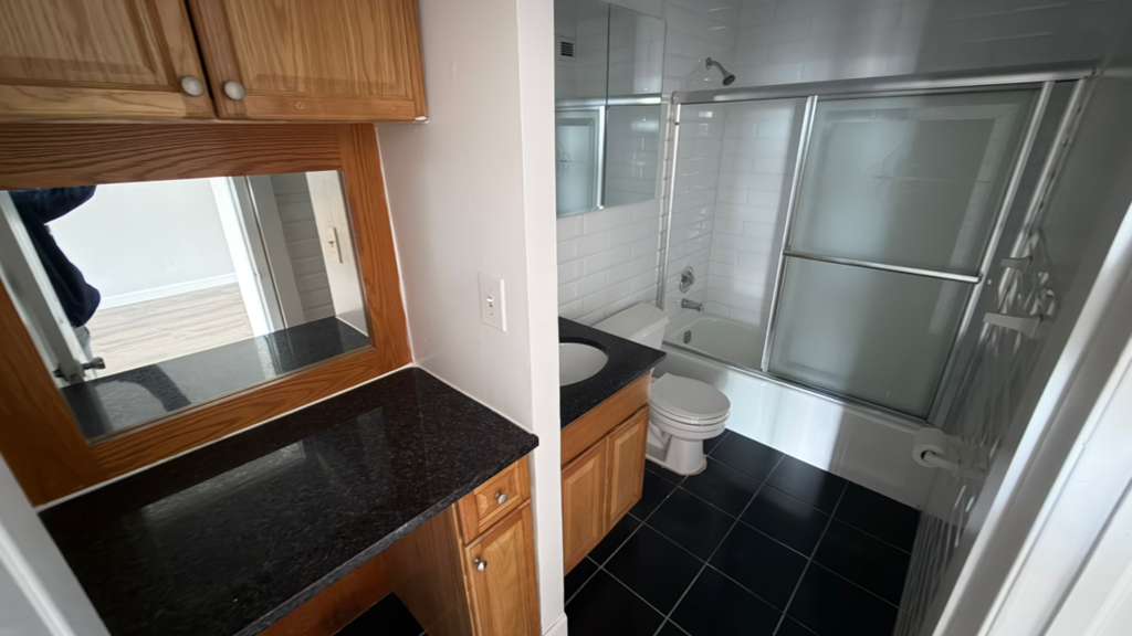 Apartment 34th Avenue  Queens, NY 11354, MLS-RD5609-17