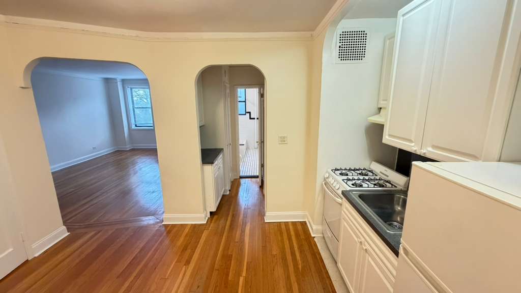 Apartment 167th Street  Queens, NY 11358, MLS-RD5610-6