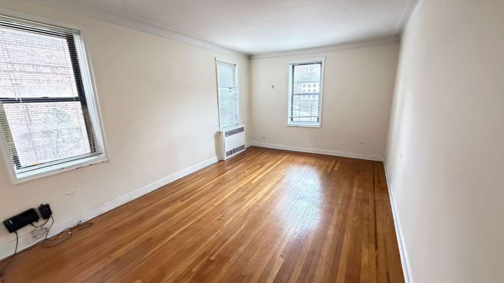 Apartment 167th Streey  Queens, NY 11358, MLS-RD5611-7