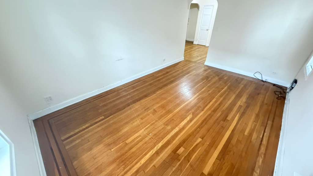 Apartment 167th Streey  Queens, NY 11358, MLS-RD5611-14