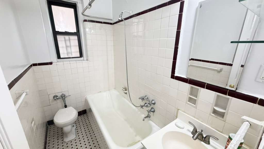 Apartment 167th Streey  Queens, NY 11358, MLS-RD5611-19