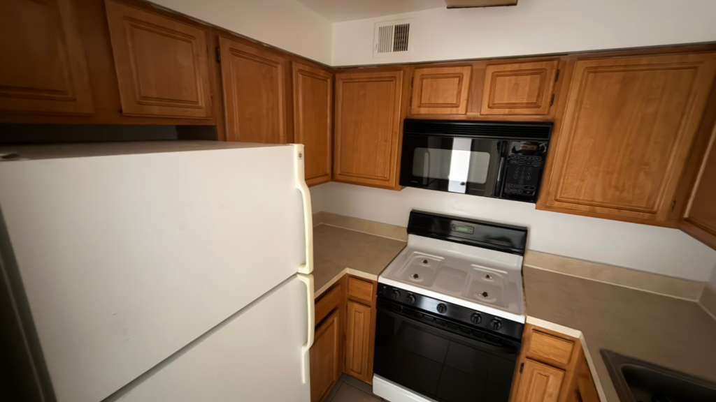 Apartment Northern Blvd  Queens, NY 11354, MLS-RD5612-4